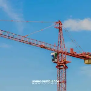 Corso di aggiornamento per lavoratori addetti alla conduzione di gru a torre a rotazione in alto