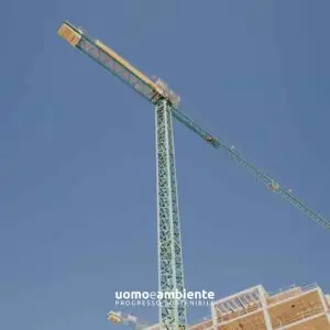 Corso di aggiornamento per lavoratori addetti alla conduzione di gru a torre a rotazione in basso e in alto