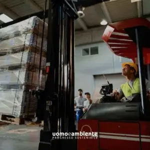 Corso di formazione per lavoratori addetti alla conduzione di carrelli industriali semoventi, semoventi a braccio telescopico e semoventi telescopici rotativi